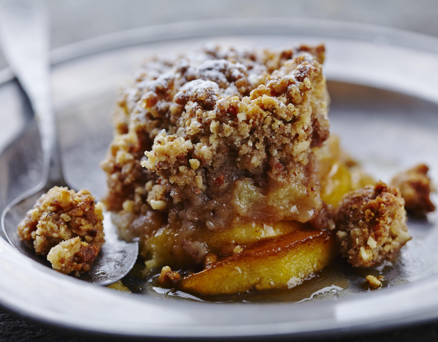 Apple crumble with vanilla custard